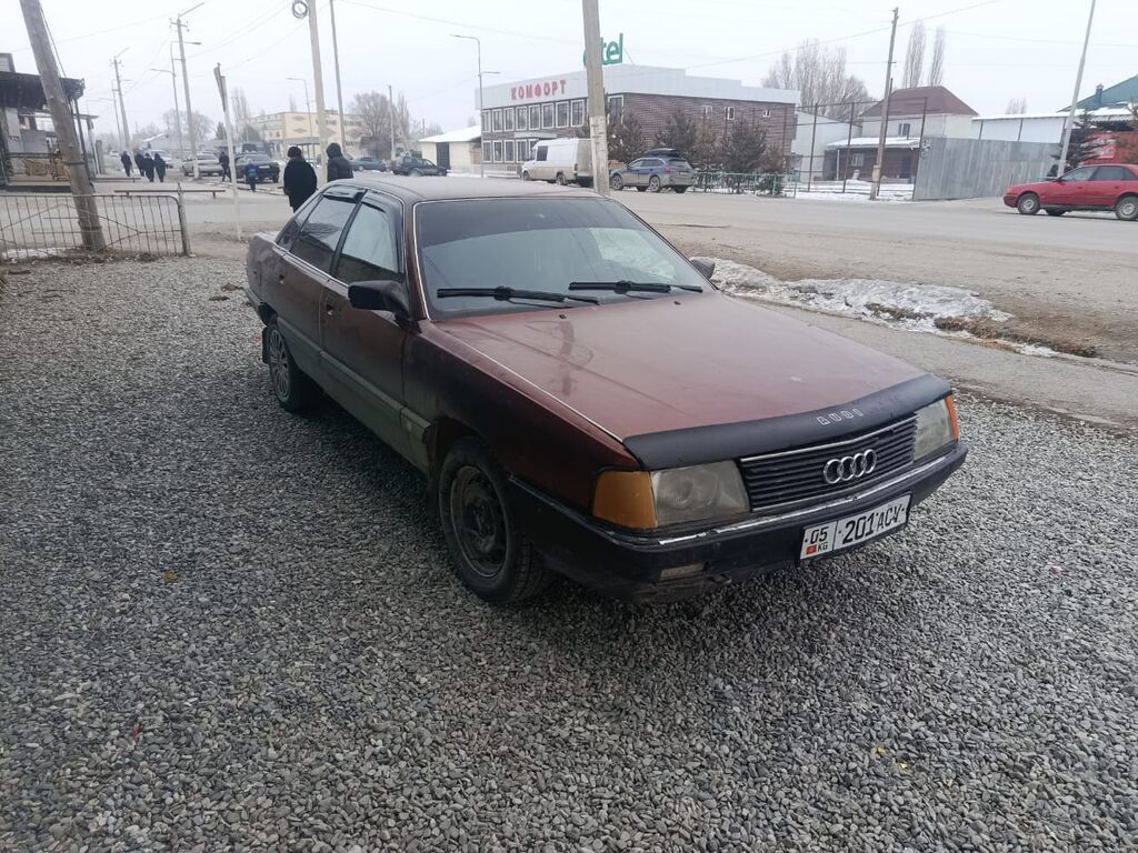 Audi 100