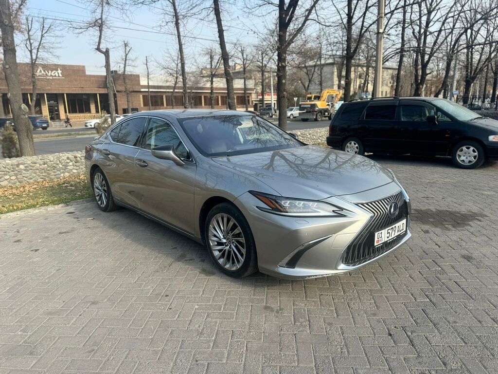 Lexus ES