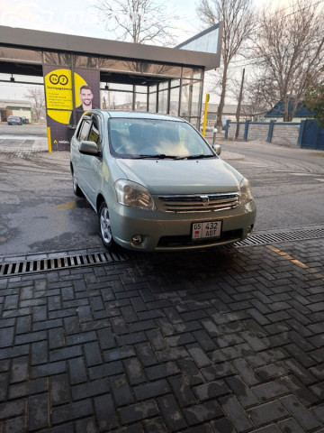 Toyota Raum