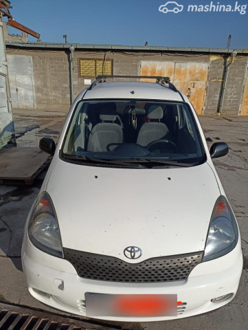 Toyota Yaris Verso