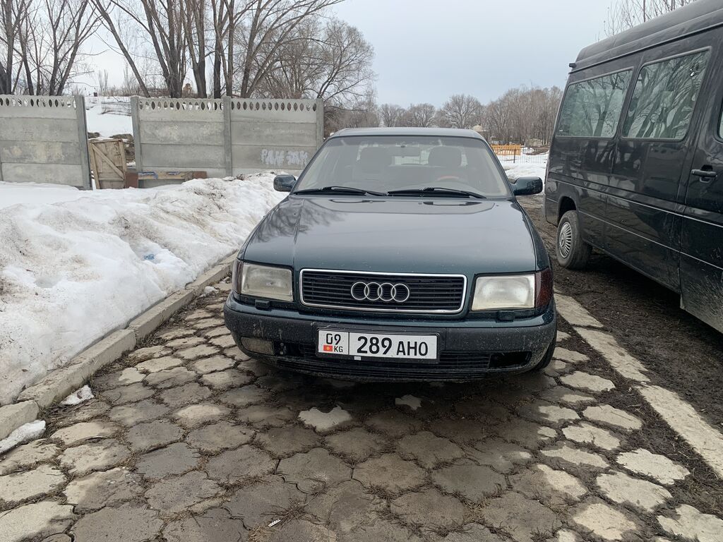 Audi 100