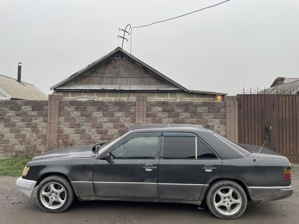 Mercedes-Benz W124