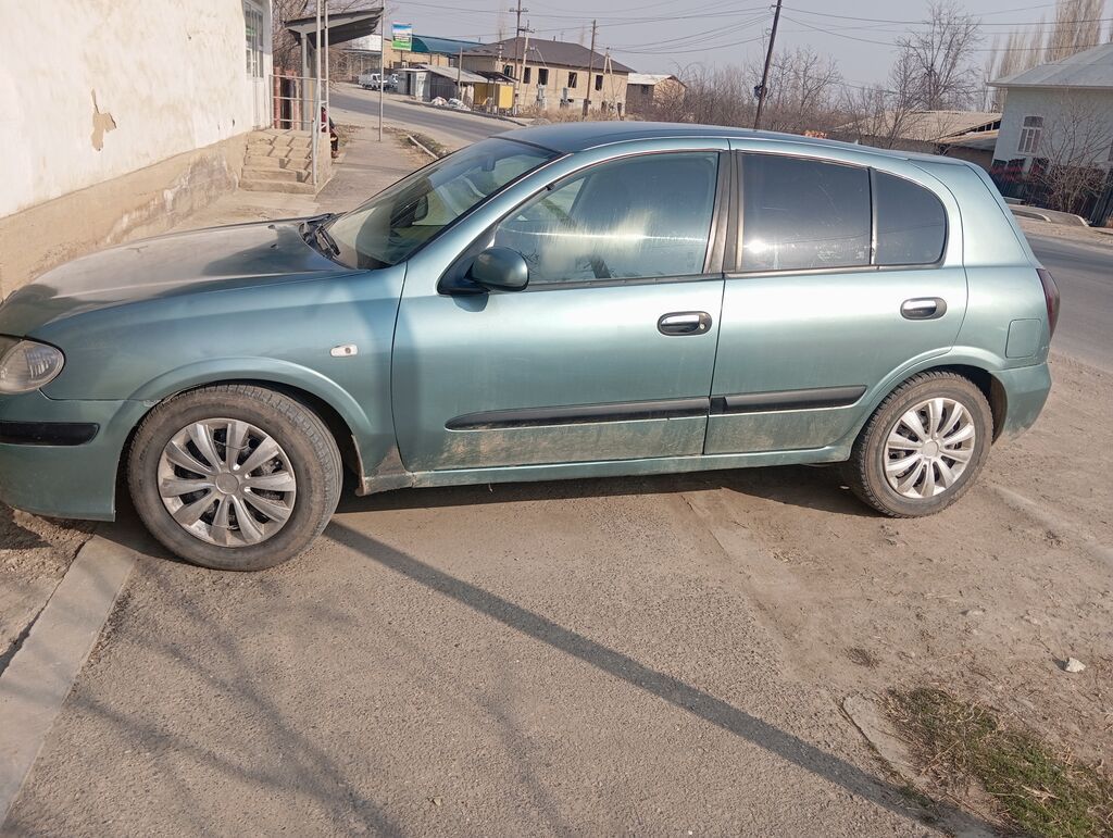 Nissan Almera