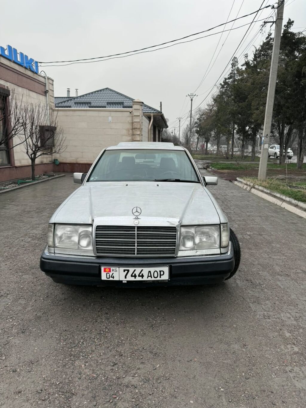 Mercedes-Benz W124