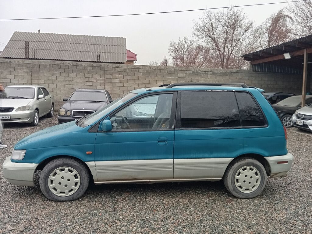 Mitsubishi Space Wagon