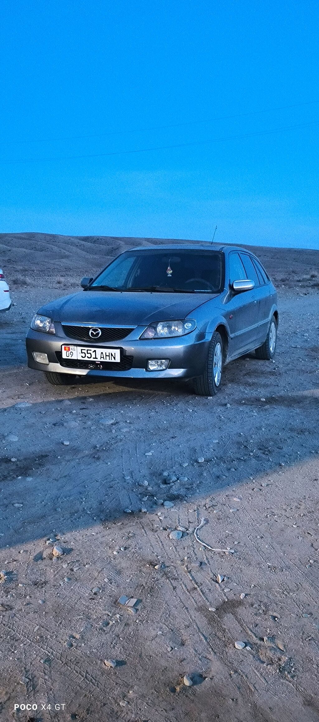 Mazda 323