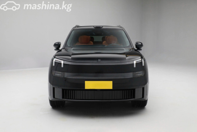 Lynk &amp; Co 900