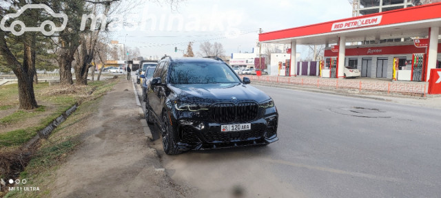BMW X7