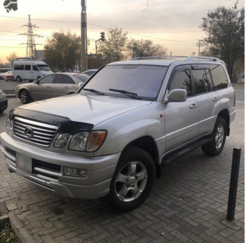 Lexus LX