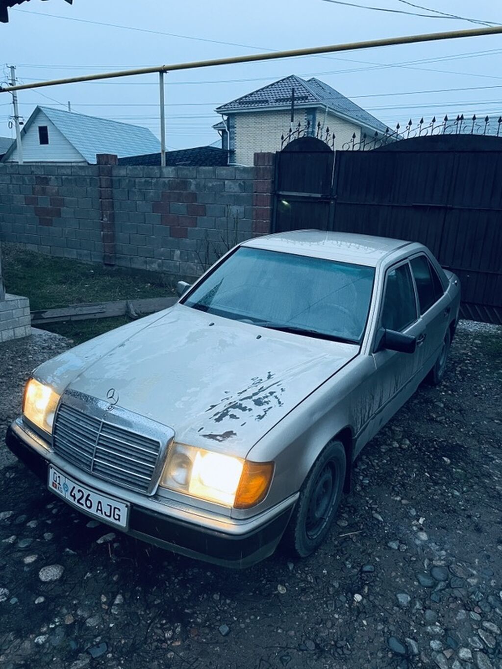 Mercedes-Benz W124