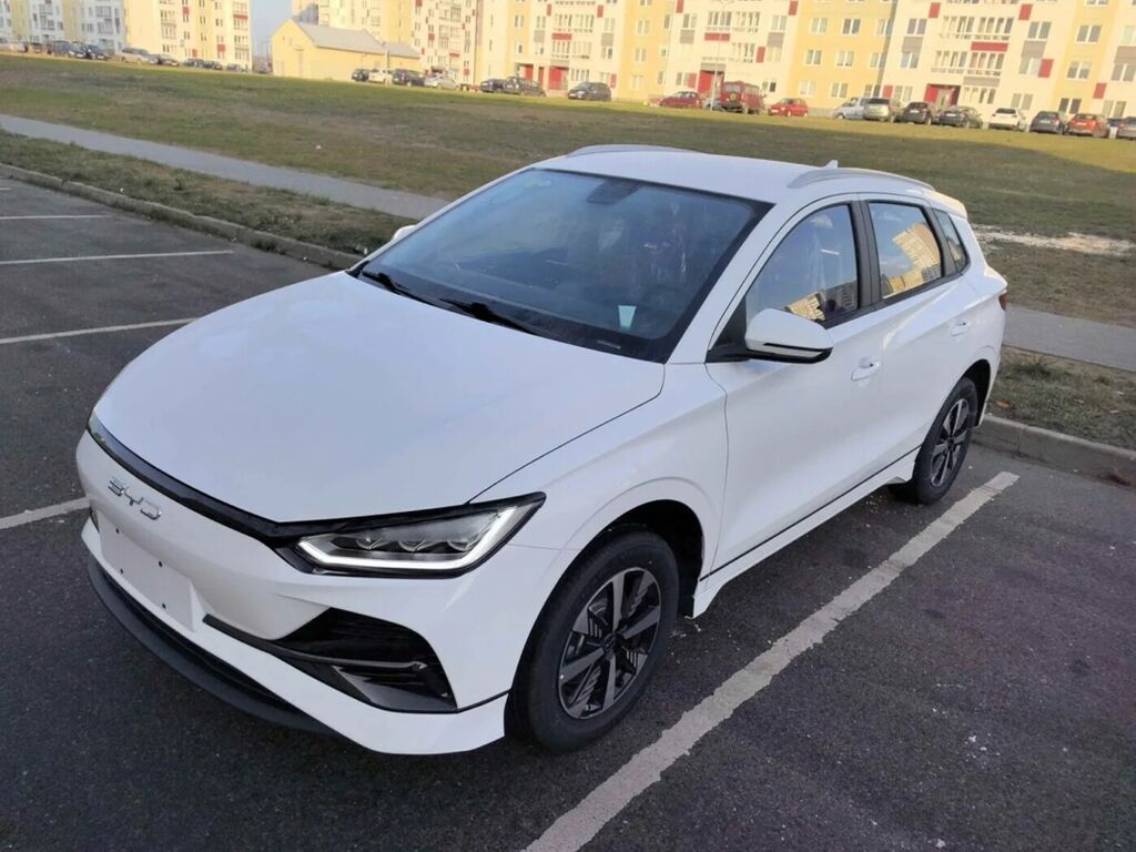 BYD E2