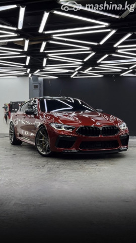 BMW M8