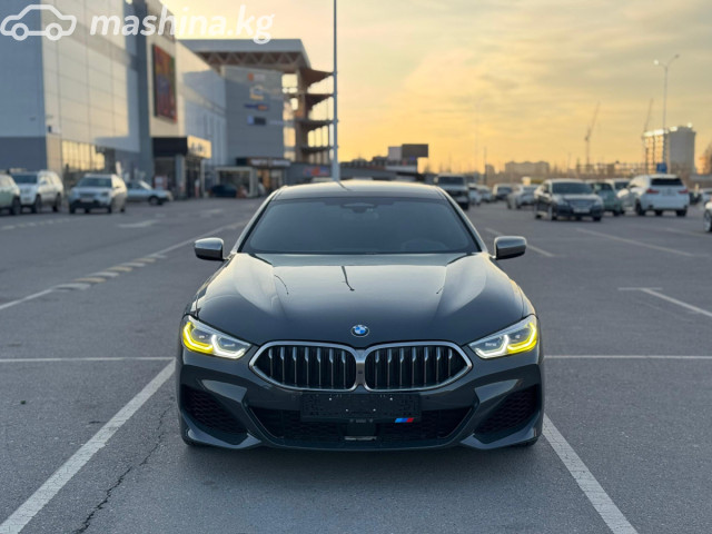 BMW M8