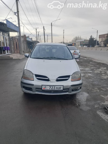 Nissan Almera Tino