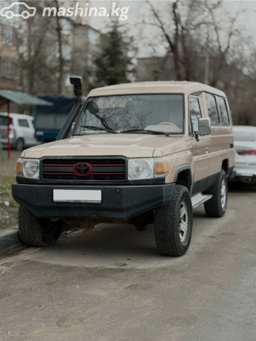 Toyota Land Cruiser
