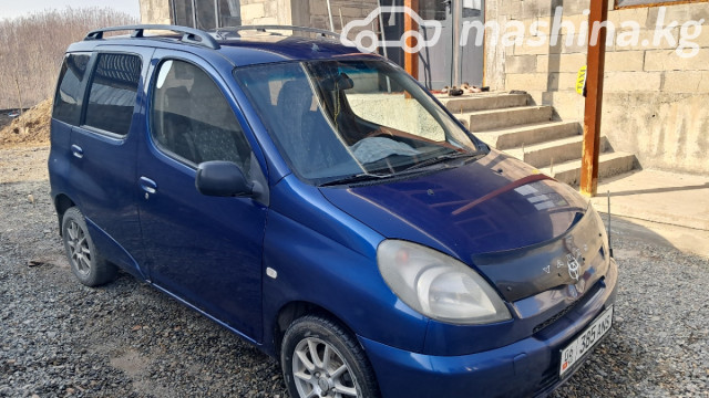 Toyota Yaris Verso