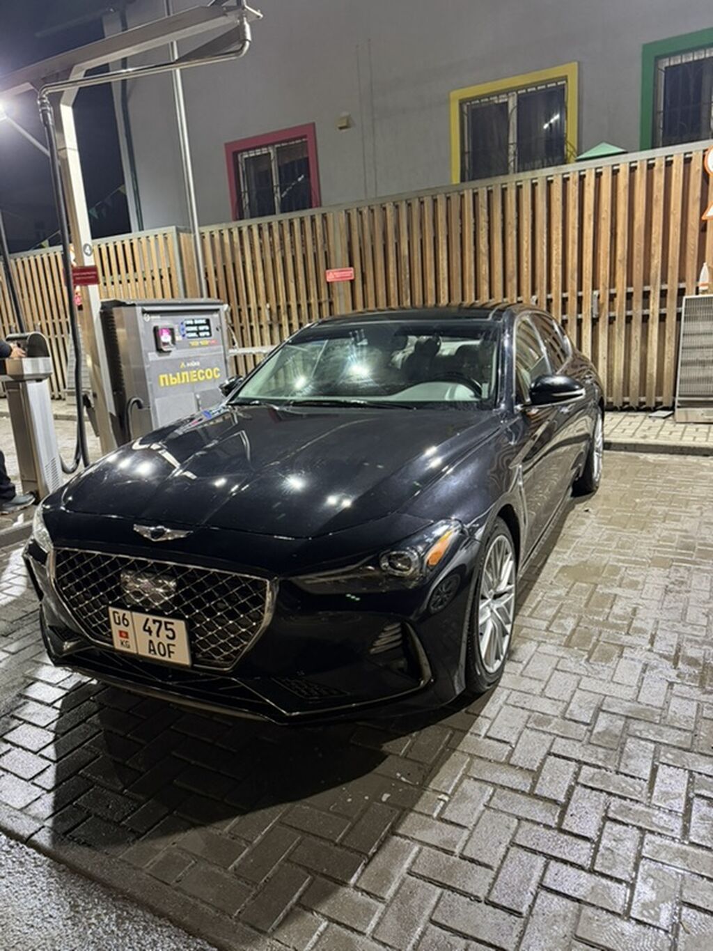 Hyundai Genesis