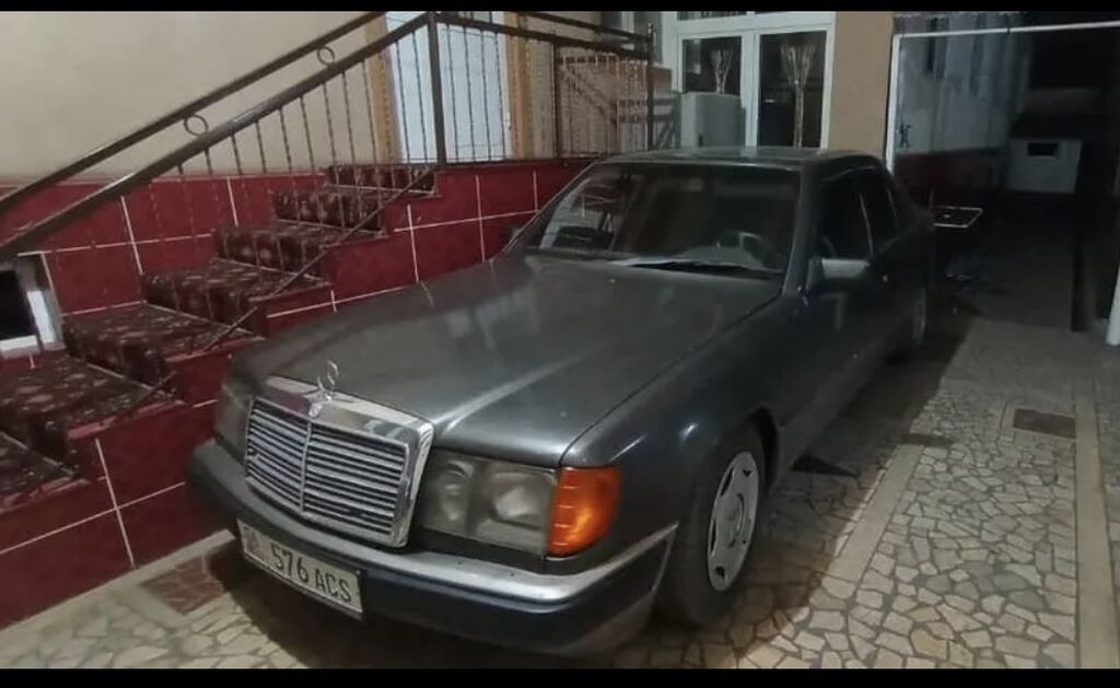 Mercedes-Benz W124