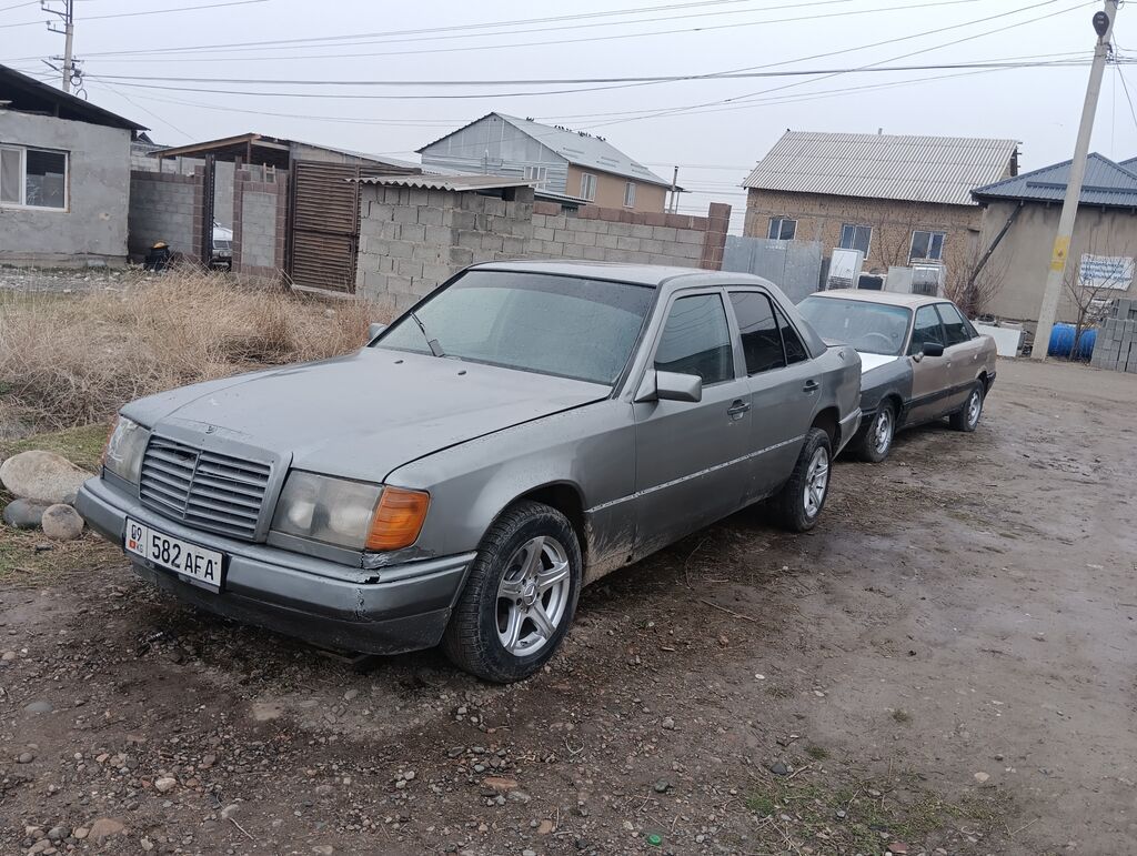 Mercedes-Benz W124