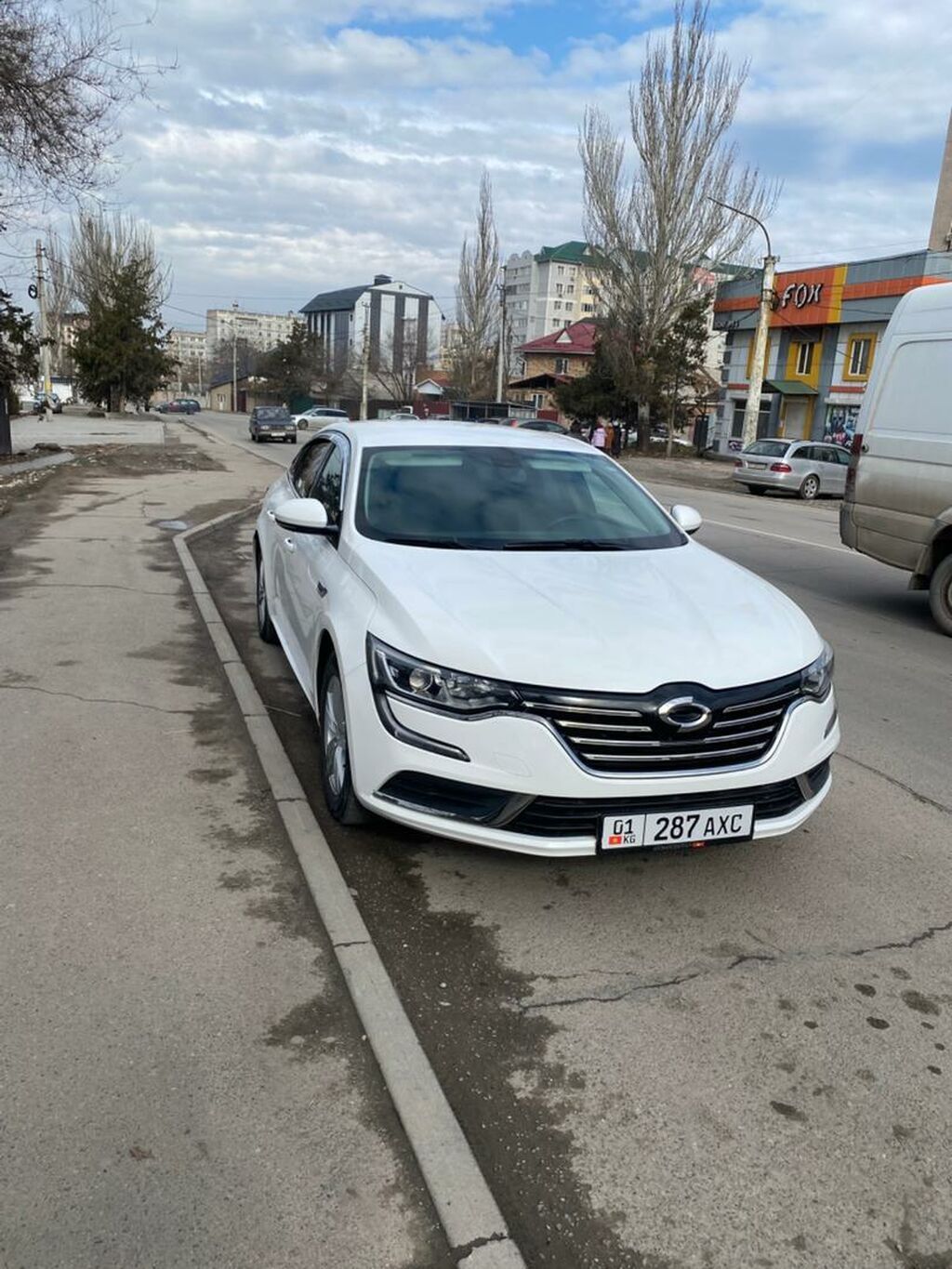 Renault SM6