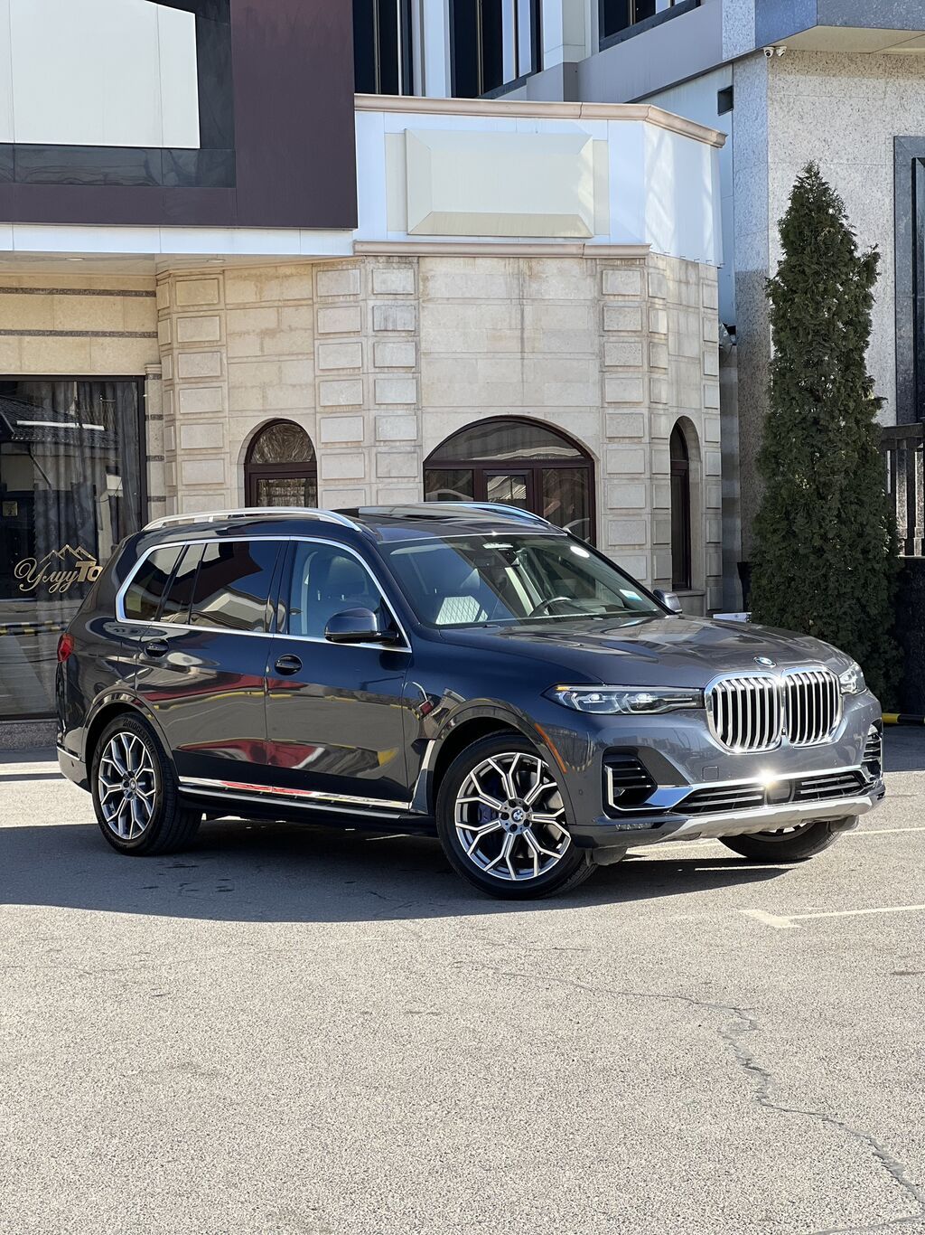 BMW X7