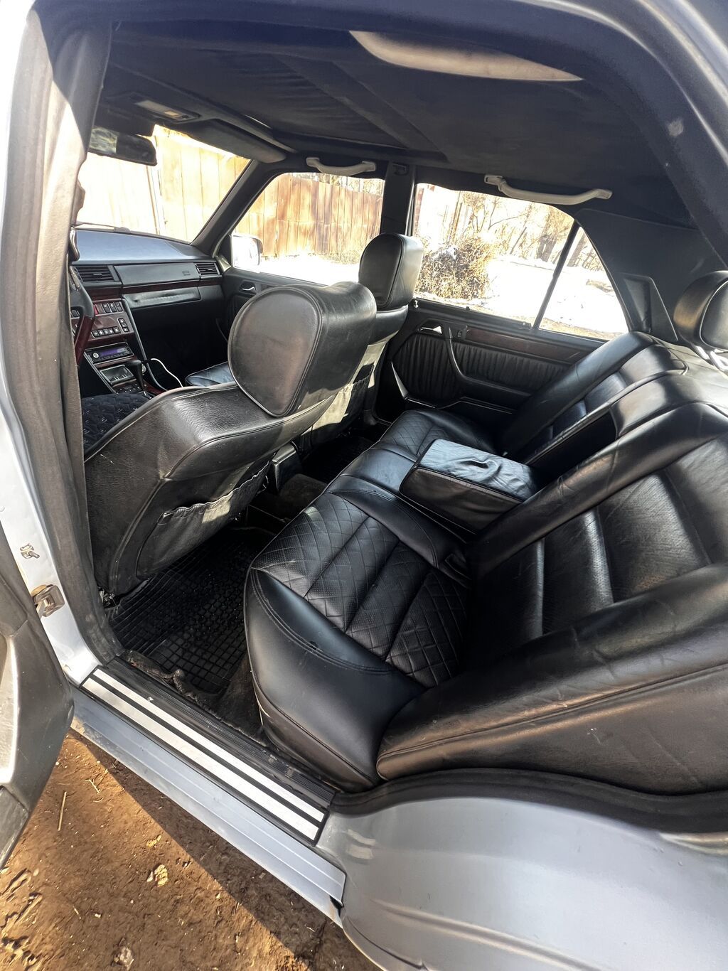 Mercedes-Benz W124