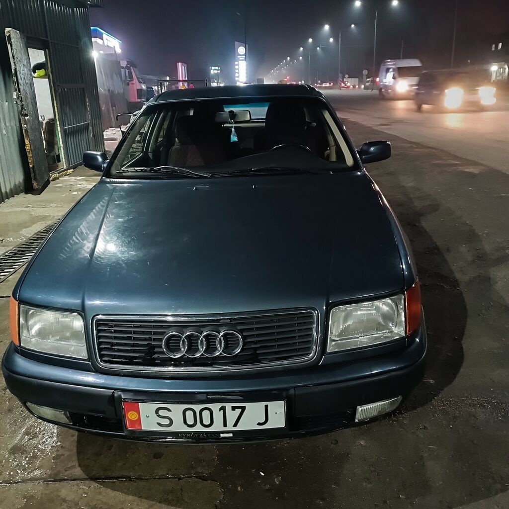 Audi 100