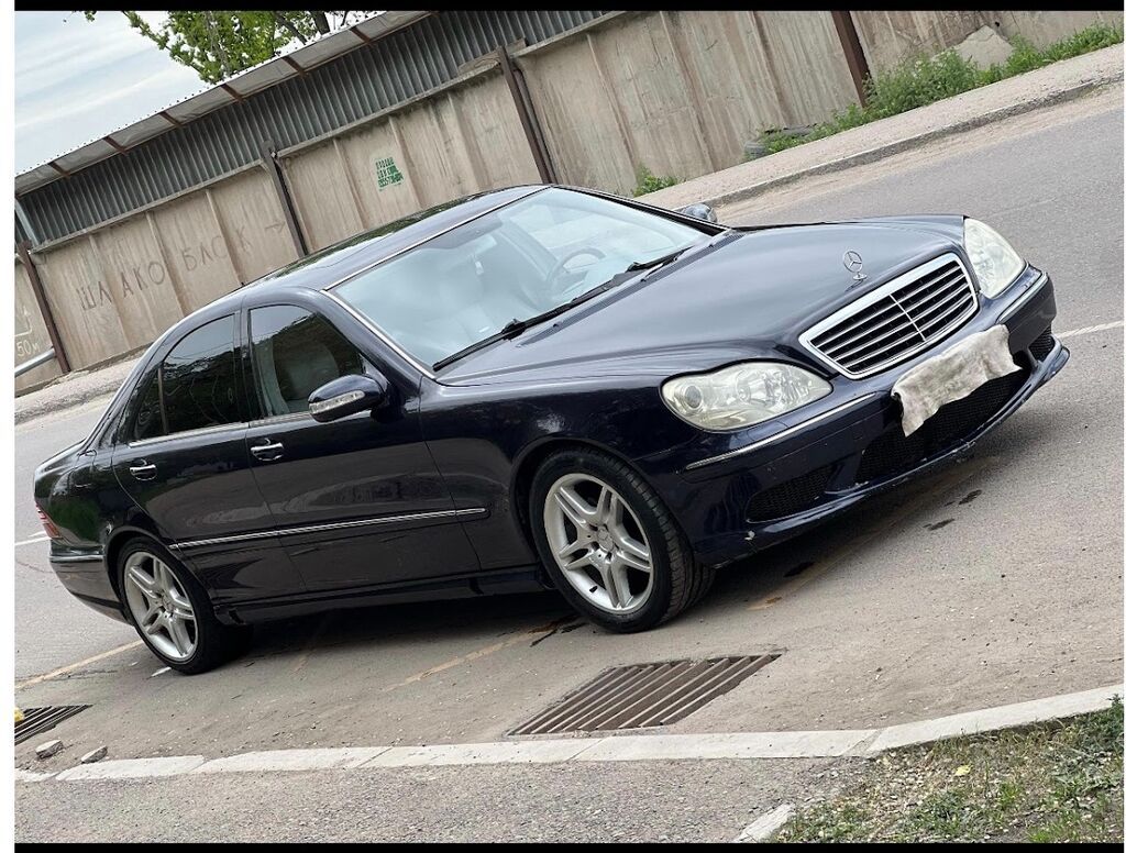 Mercedes-Benz S-Class