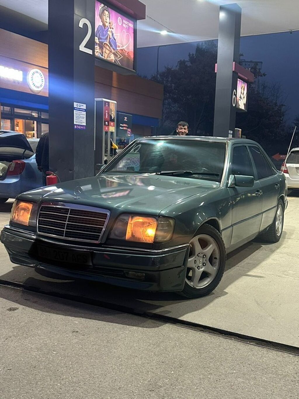 Mercedes-Benz W124