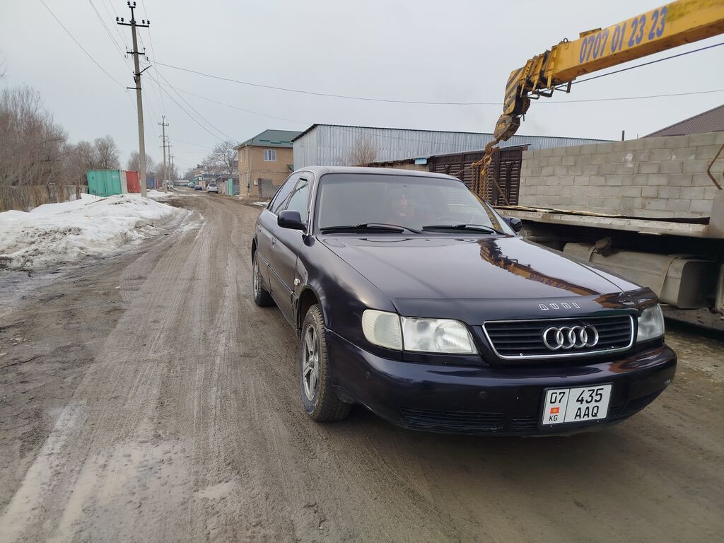 Audi 100
