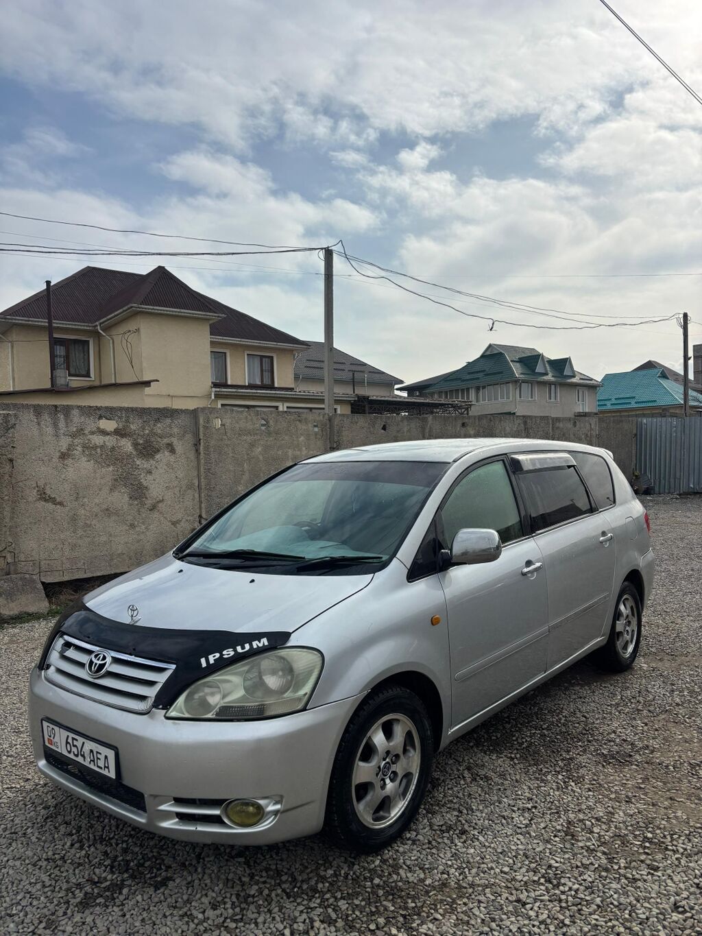 Toyota Ipsum