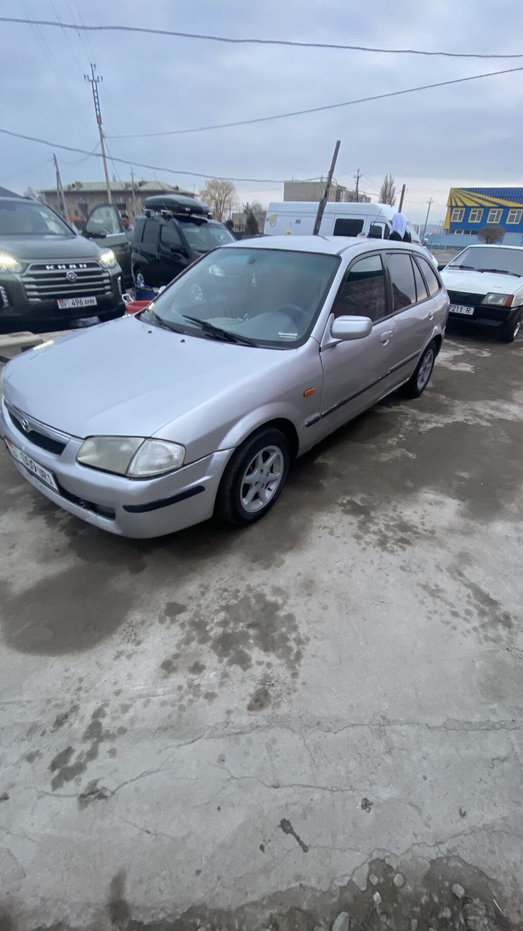 Mazda 323