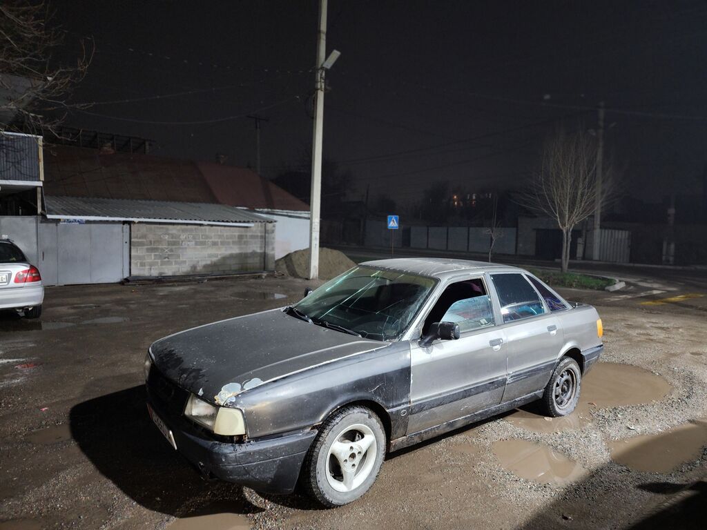 Audi 80