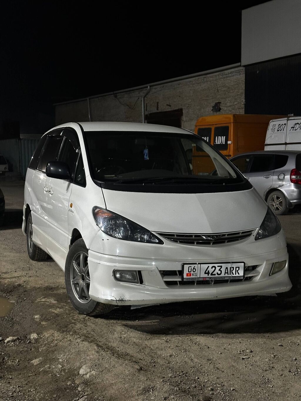 Toyota Estima