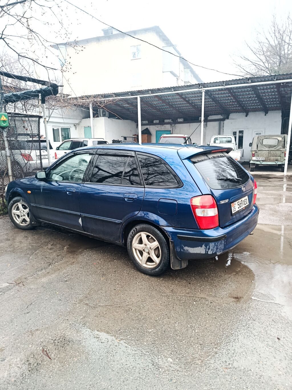 Mazda 323