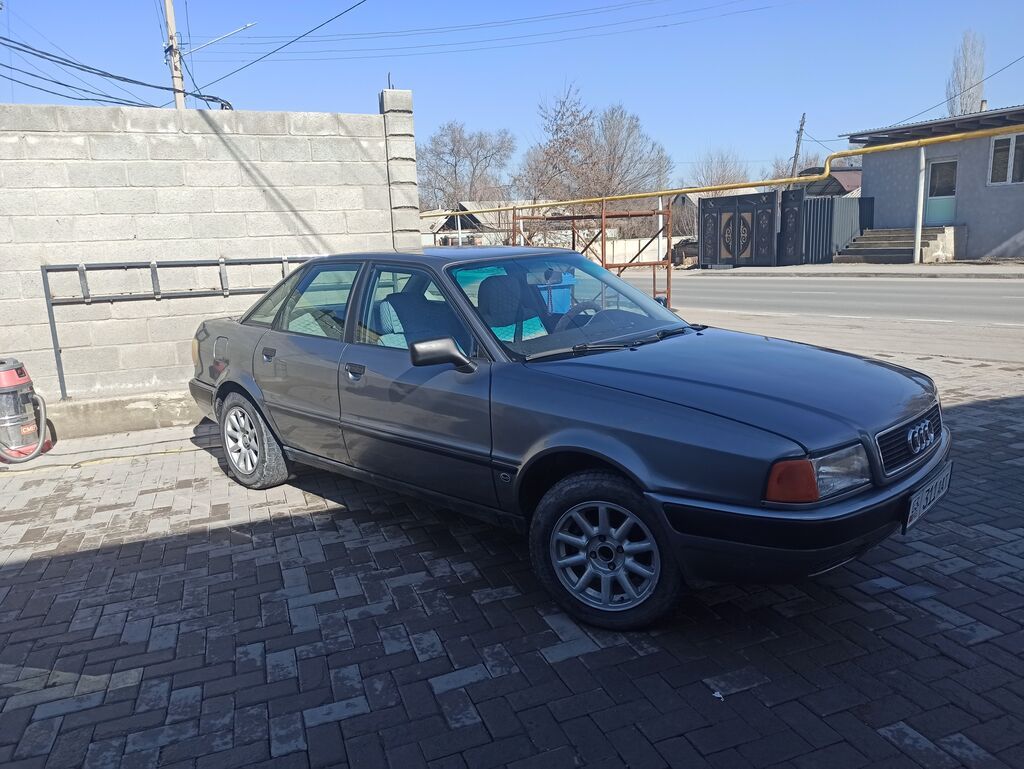 Audi 80