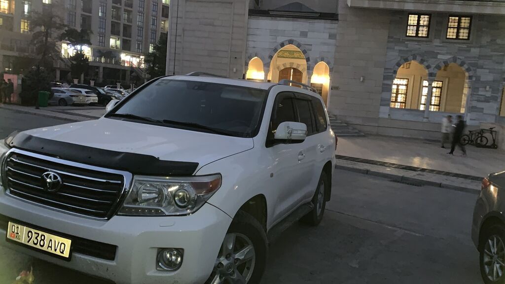 Toyota Land Cruiser