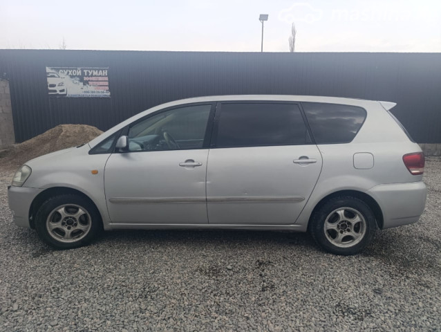Toyota Ipsum
