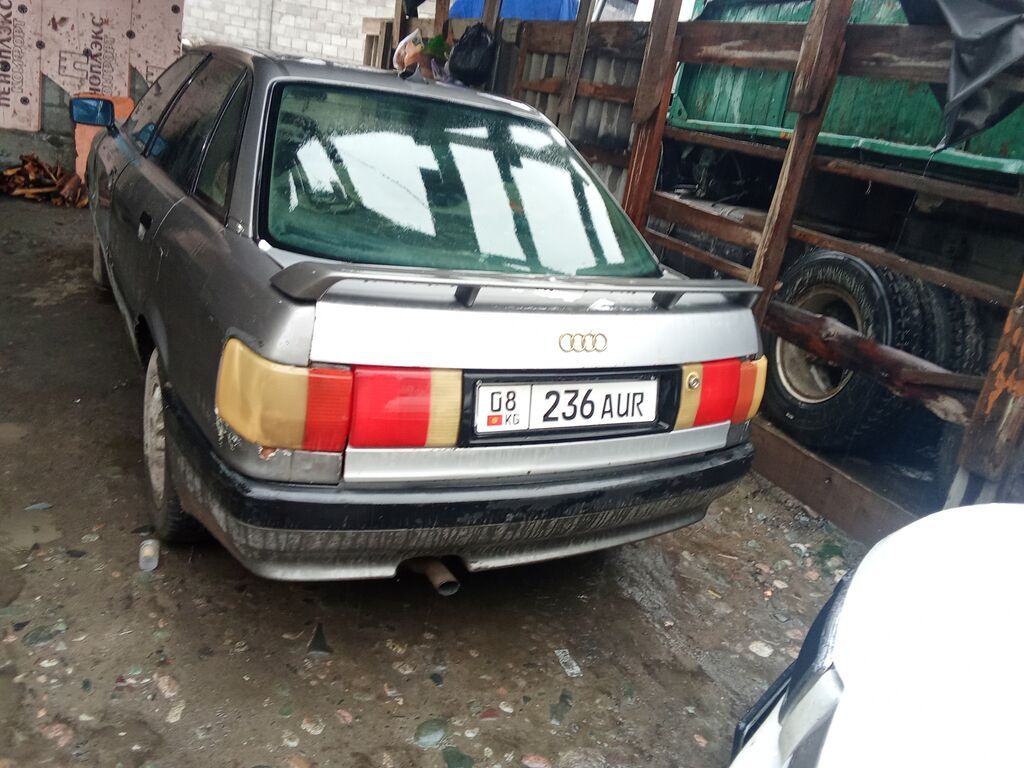 Audi 80