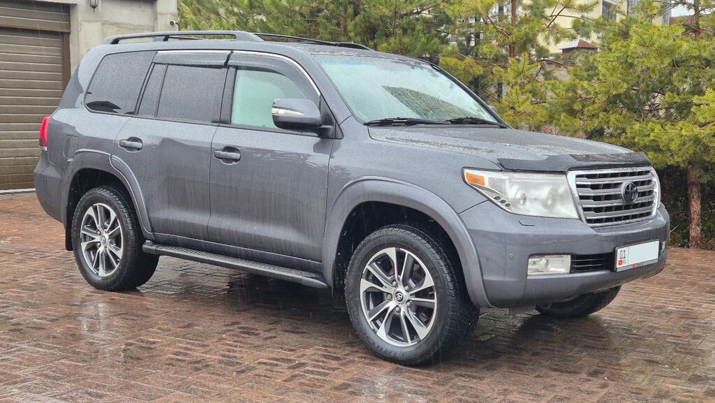 Toyota Land Cruiser