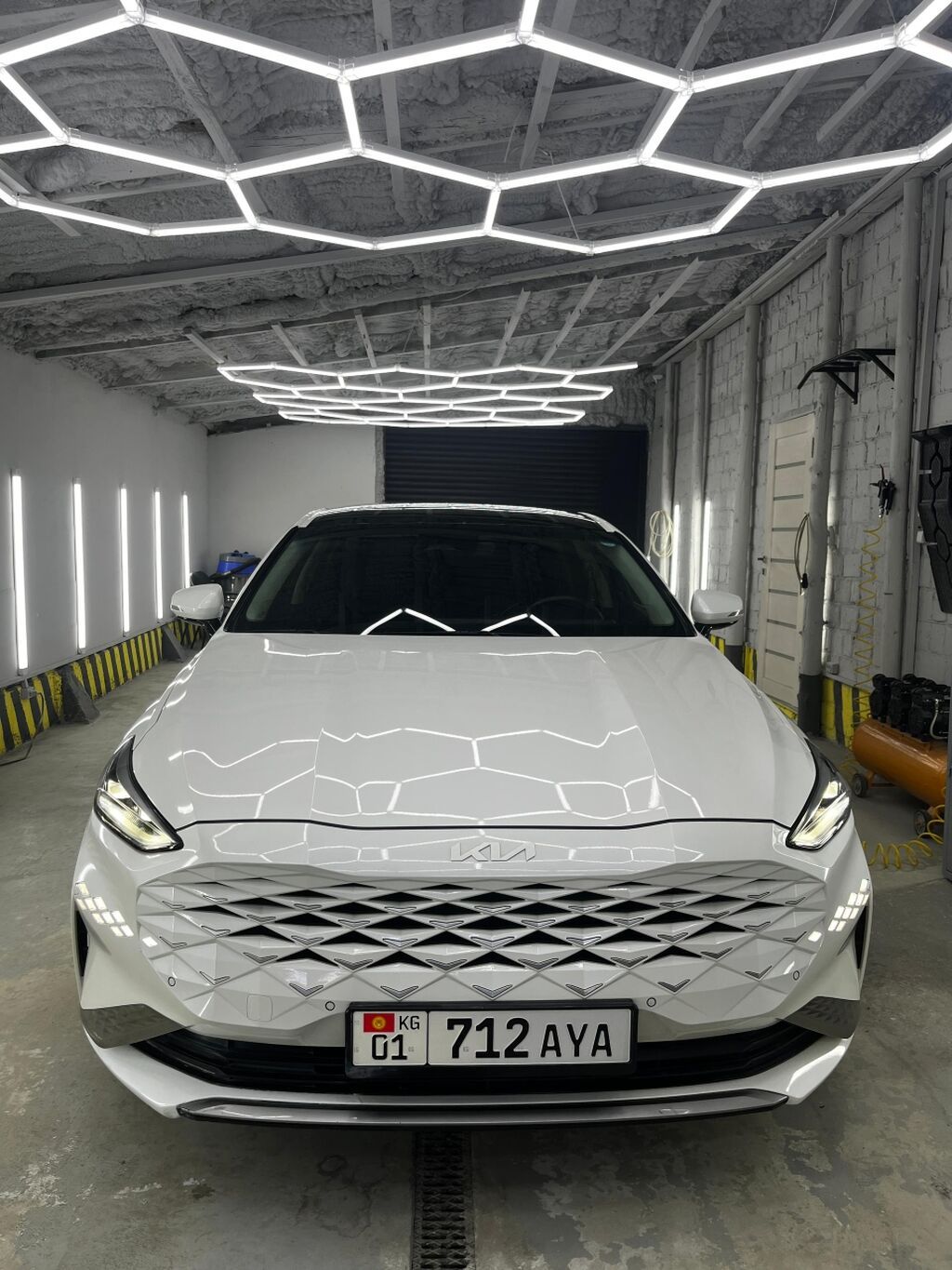 Kia K8