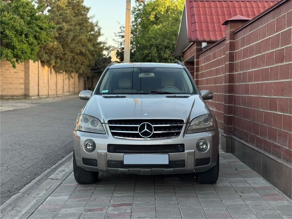 Mercedes-Benz M-Class