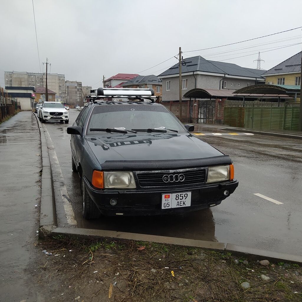 Audi 100