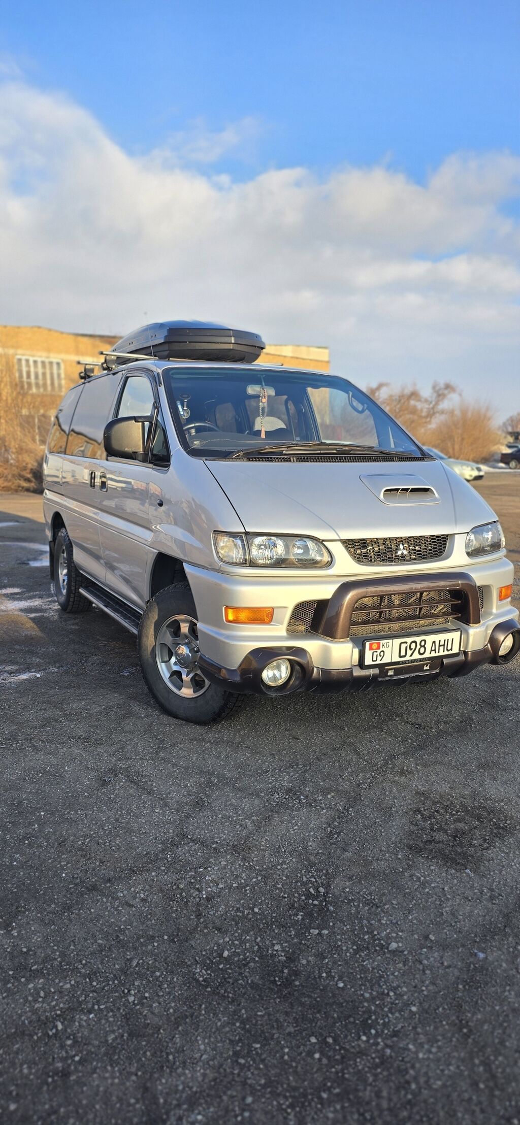 Mitsubishi Delica