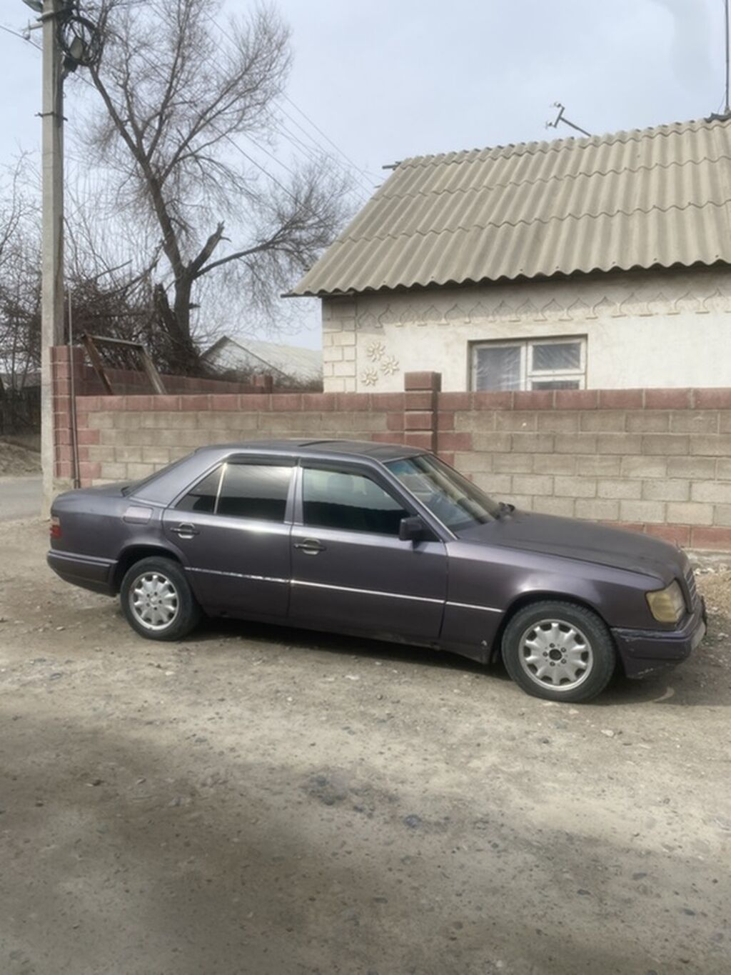 Mercedes-Benz W124