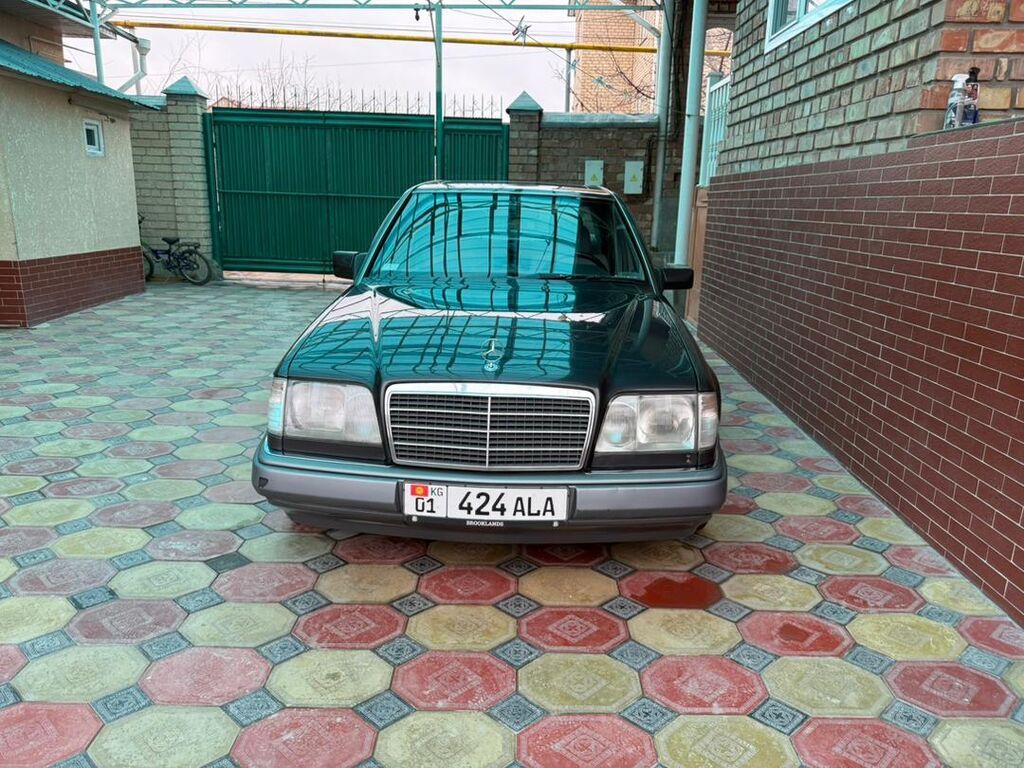 Mercedes-Benz W124