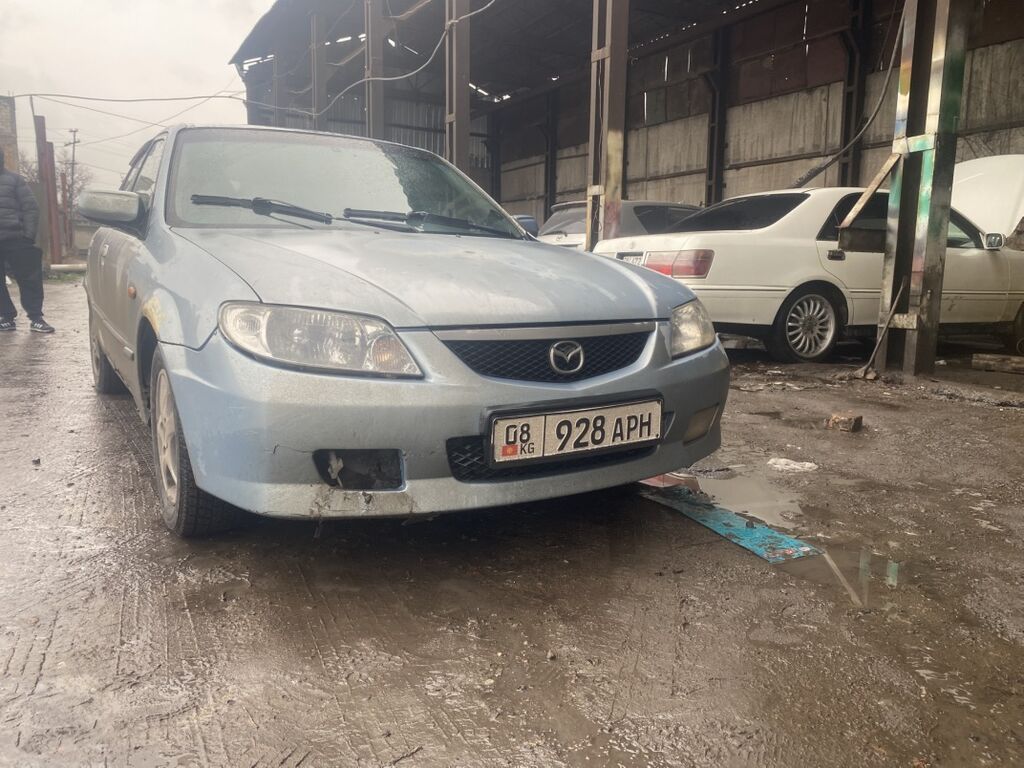Mazda 323