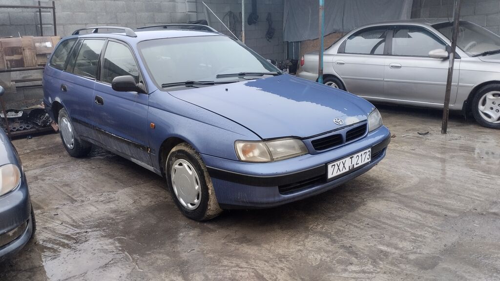 Toyota Carina E