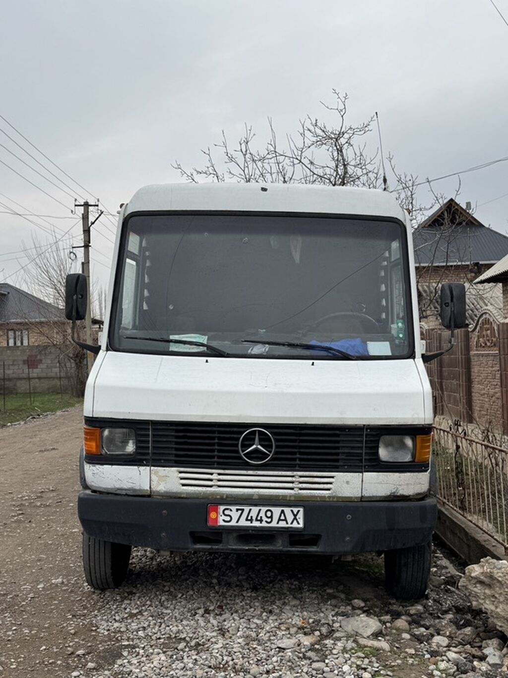 Mercedes-Benz 