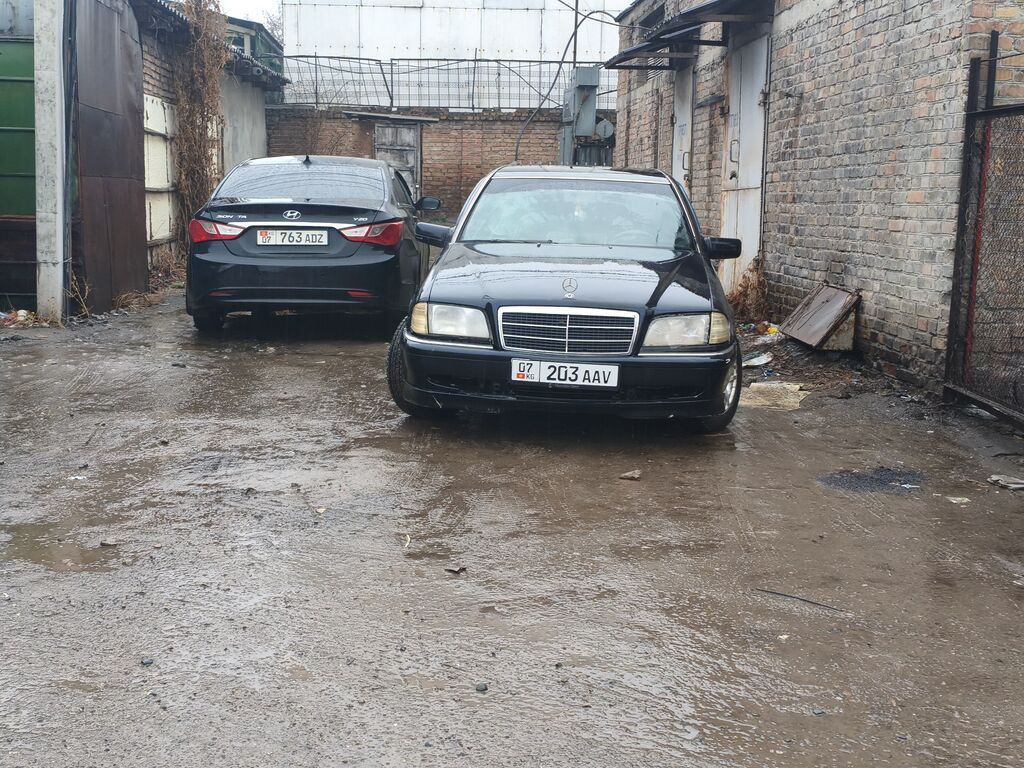 Mercedes-Benz C-Class